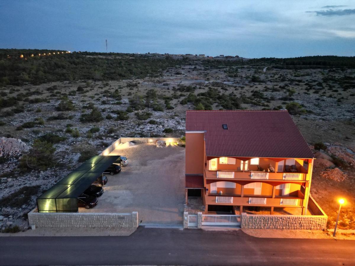 Kameni Put Lägenhet Ražanac Exteriör bild
